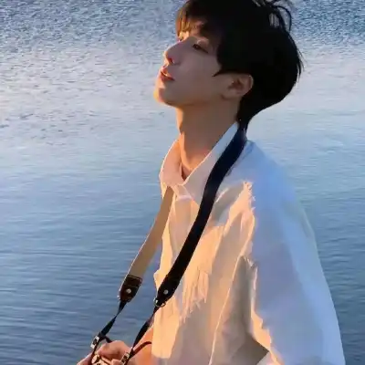 邱湛蓝